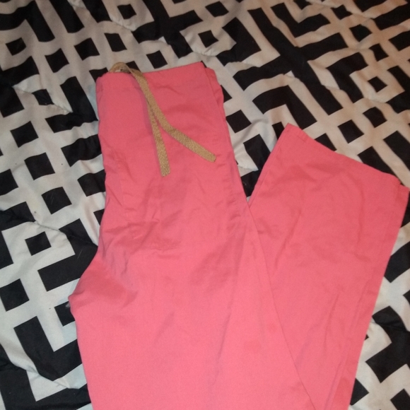 💙5/20$💝💞Scrubs - Picture 3 of 5